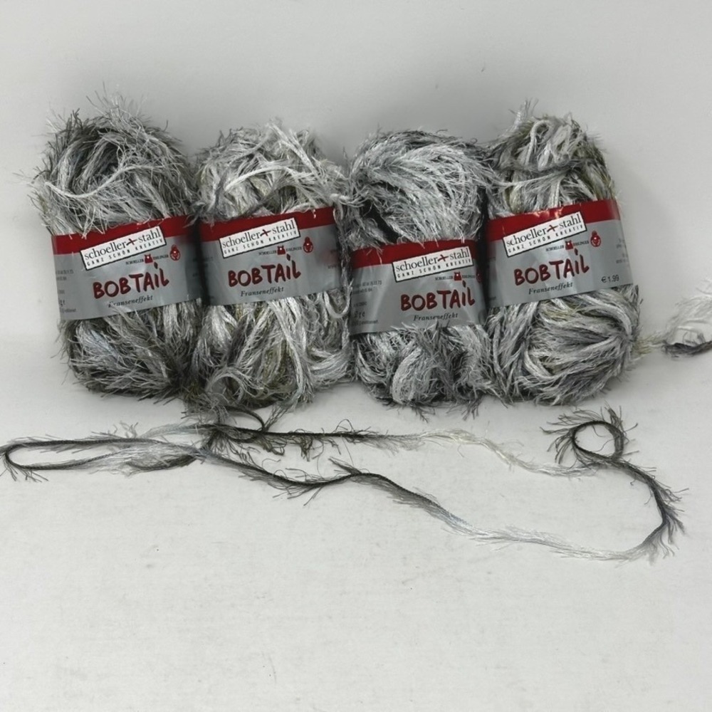 Schoeller Stahl Bobtail Franseneffekt Eyelash Yarn Lot 4 Color 0008 Grey Silver